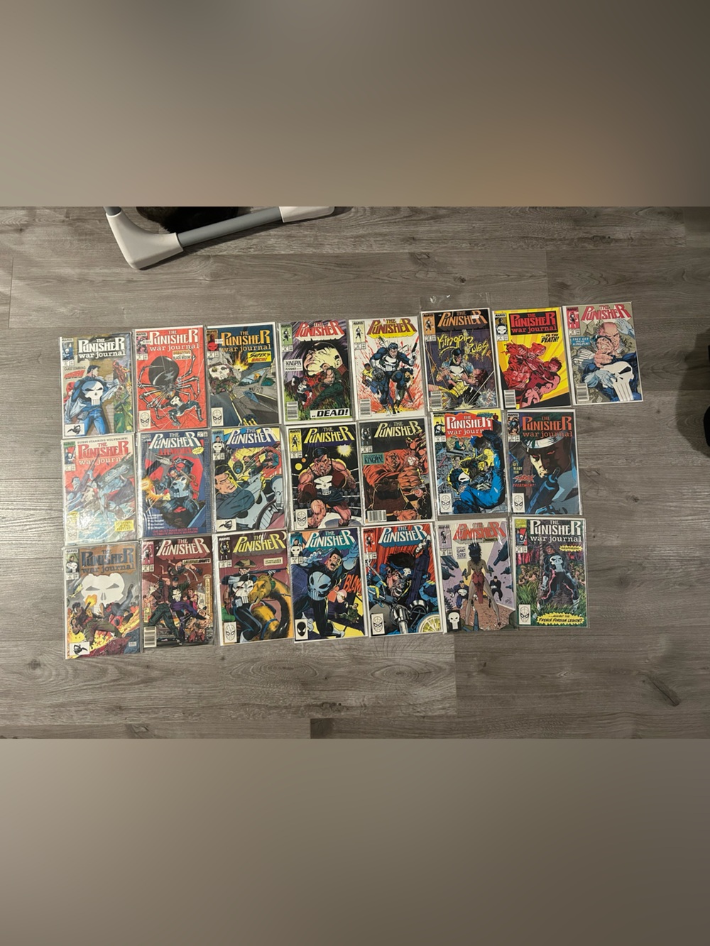 Marvel The Punisher Comic Book Lot - Red, Blue, Yellow, Black, White Covers